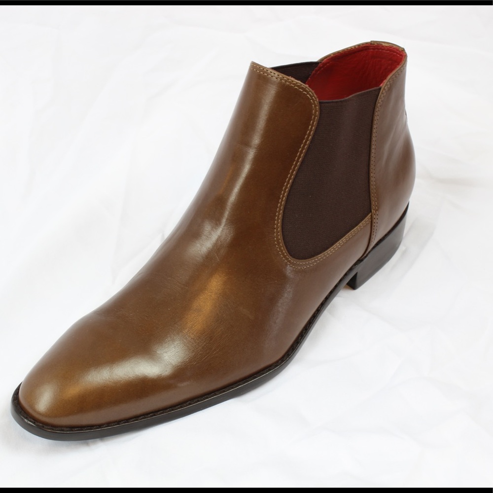 Chocolate Chelsea Boot - size 9 - brand new